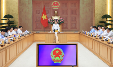 Thủ tướng: Phấn đấu nâng tổng mức dự trữ xăng dầu trong nước lên 90 ngày