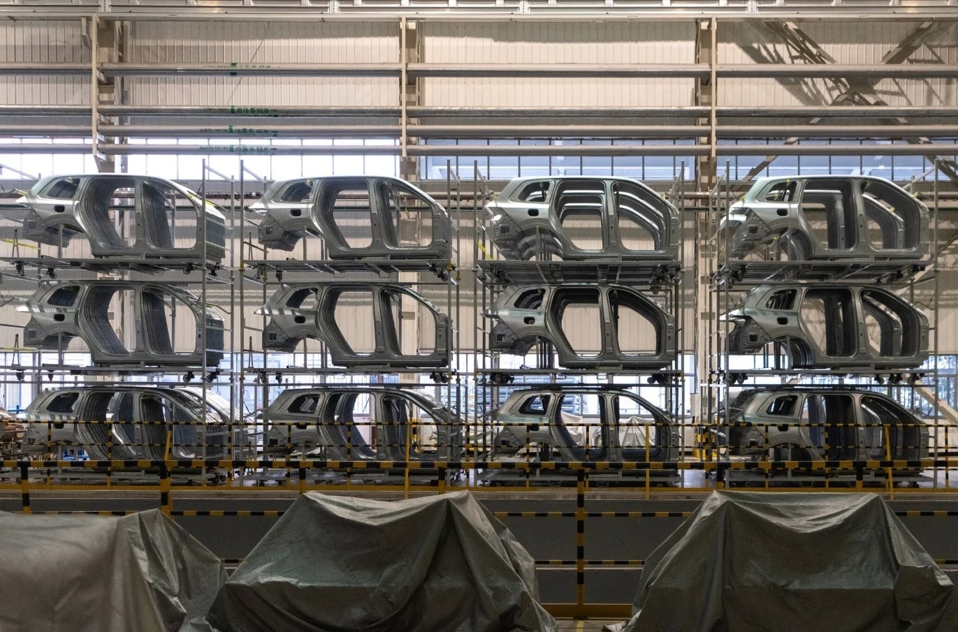 geely-vuot-byd-2.jpg