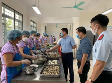 Hà Nội yêu cầu bếp ăn, quán xá... công khai nguồn thực phẩm: Tất cả hoàn thành trước ngày 10/4