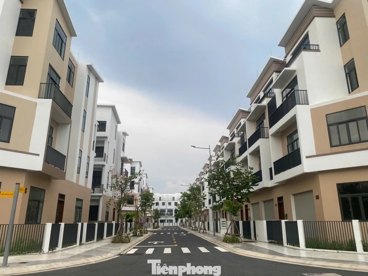Những tháng đầu năm 2026 ghi nhận xu hướng giảm nhiệt về giá và tâm lý người mua thận trọng hơn, tuy nhiên nhu cầu ở thực vẫn duy trì. Bất động sản ít bị chi phối bởi các 'cú sốc' ngắn hạn - Ảnh 1.