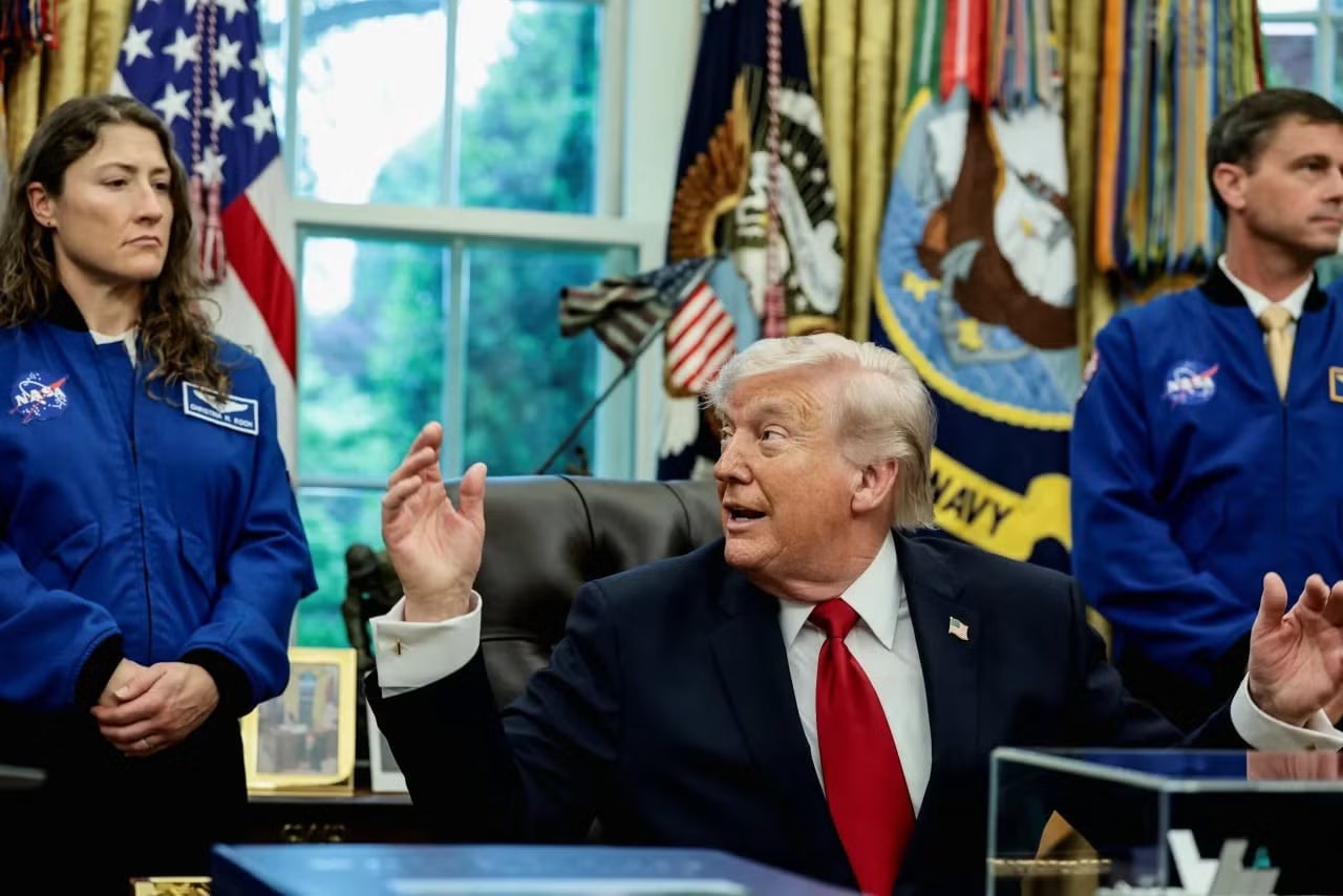 Tổng thống Mỹ Trump tuyên bố giữ nguyên phong toả để đưa Iran vào bàn đàm phán hạt nhân - Ảnh 1.