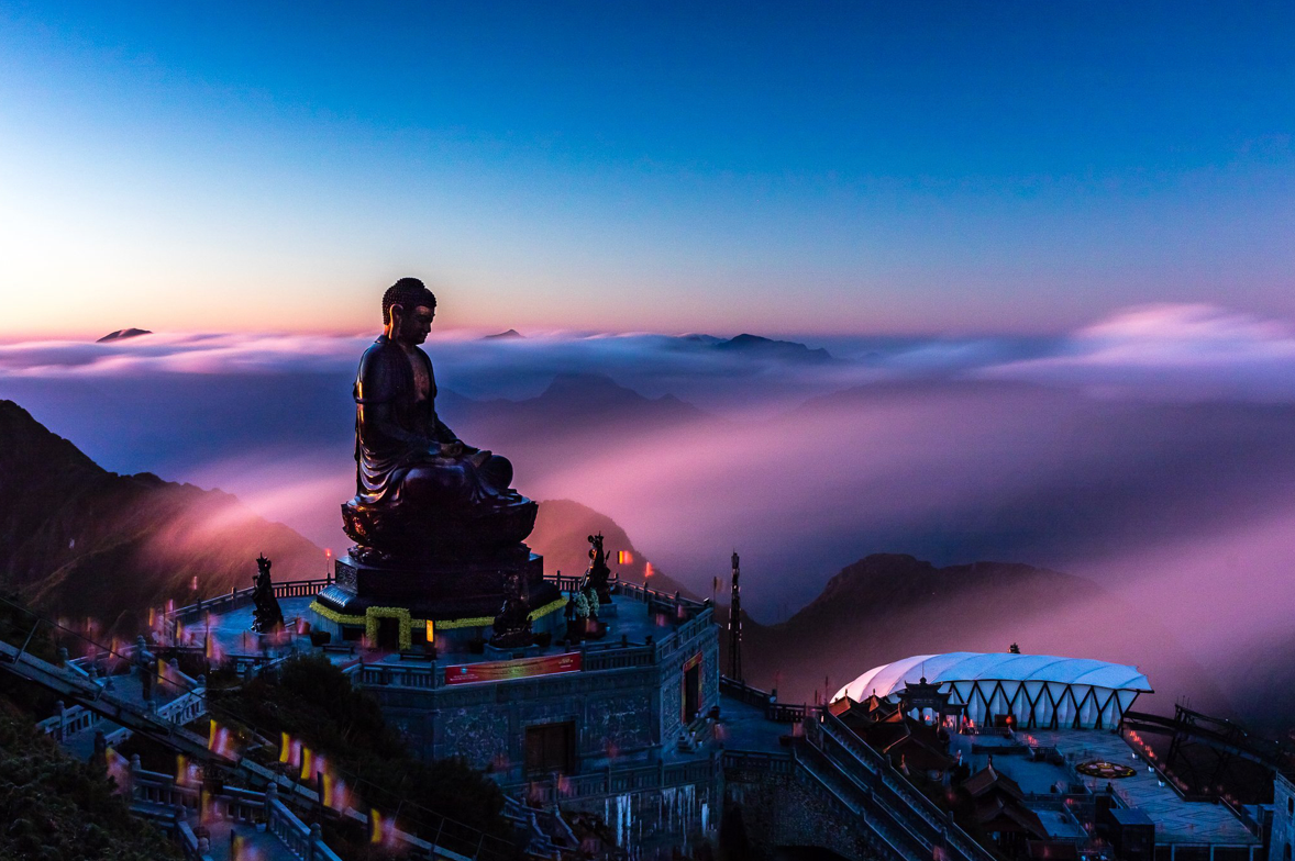 Chưa từng có trong lịch sử: Huy động hàng nghìn tấm đồng đưa lên độ cao hơn 3.100m, Việt Nam hoàn thành công trình lập kỷ lục châu Á- Ảnh 1.