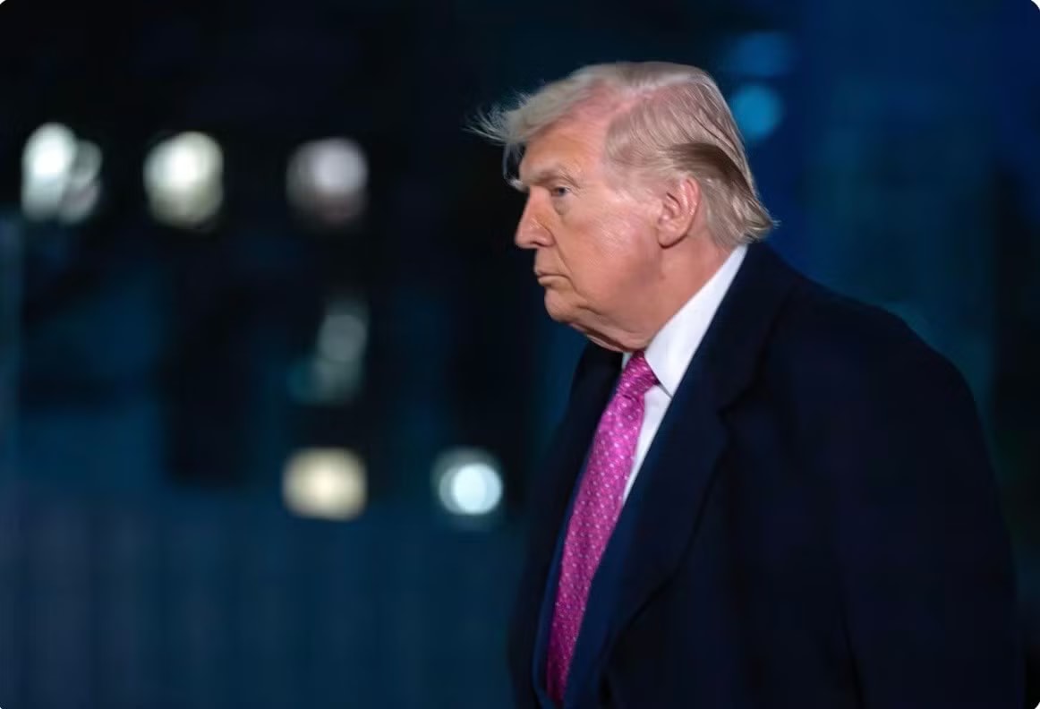 Tổng thống Mỹ Donald Trump. (Ảnh: CNN) Tổng thống Mỹ Trump tuyên bố thời gian sắp cạn, Iran cảnh báo cứng rắn - Ảnh 1.