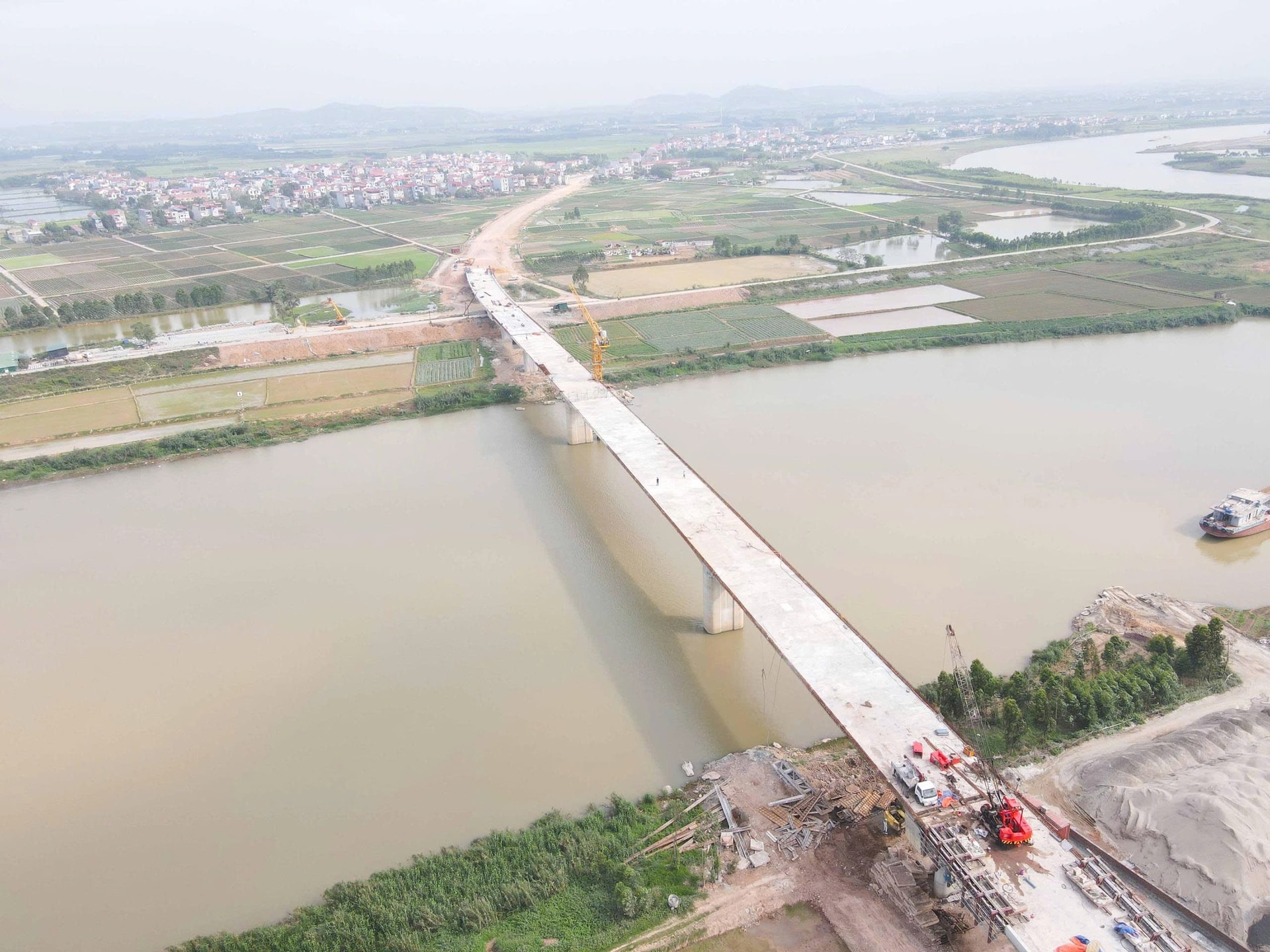 3 tháng nữa, cây cầu duy nhất Việt Nam có đường sắt chung đường bộ sẽ bị dỡ bỏ sau gần 50 năm- Ảnh 2.