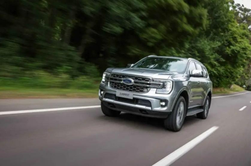 Tiêu thụ 10 lít/100 km: Ford Everest bản mạnh gần 300 mã lực rộng cửa về Việt Nam, đây là bằng chứng!