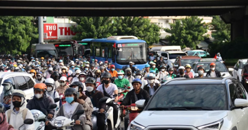 TPHCM miễn phí xe buýt: 'Cú hích' đủ lớn để người dân rời xe cá nhân?