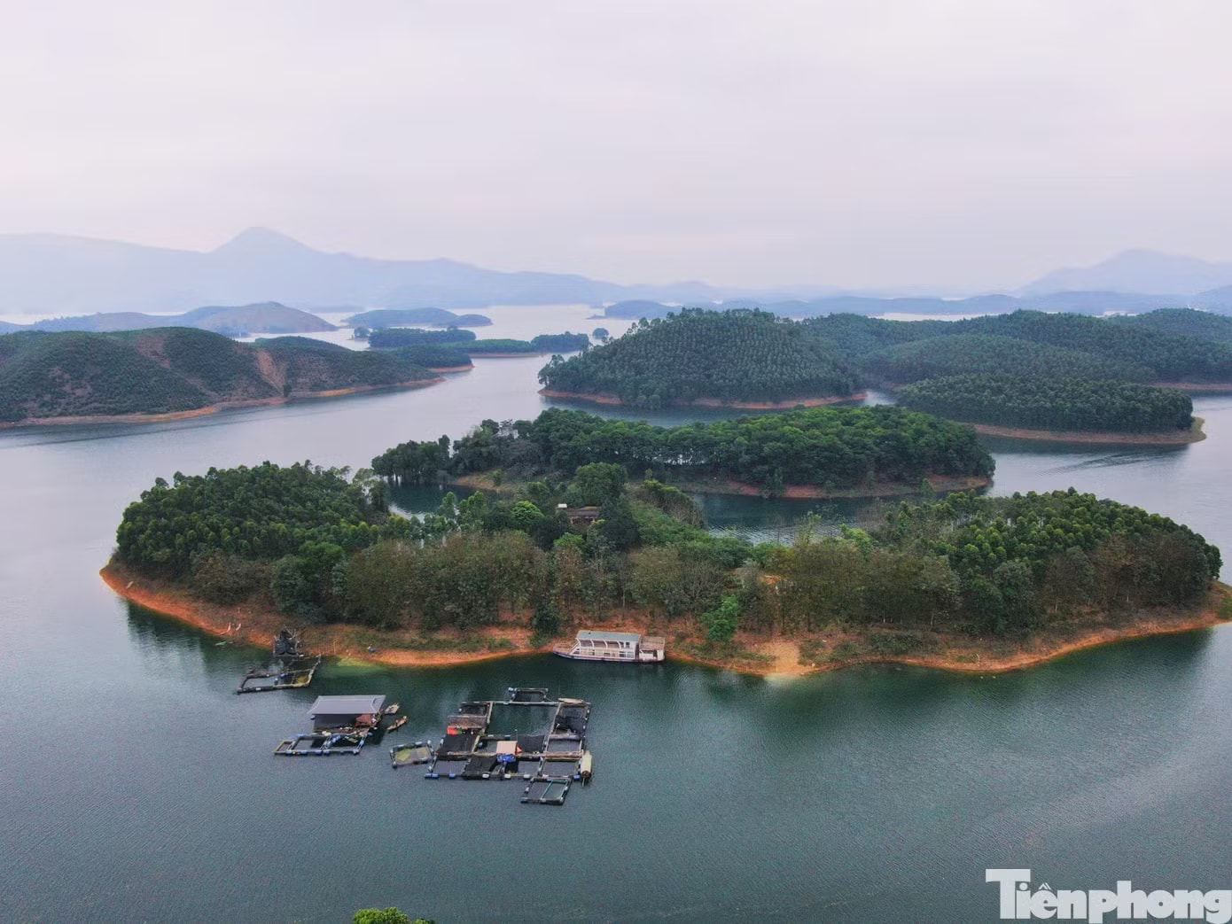 Hồ Thác Bà sau vụ tai nạn thương tâm - Ảnh 1.