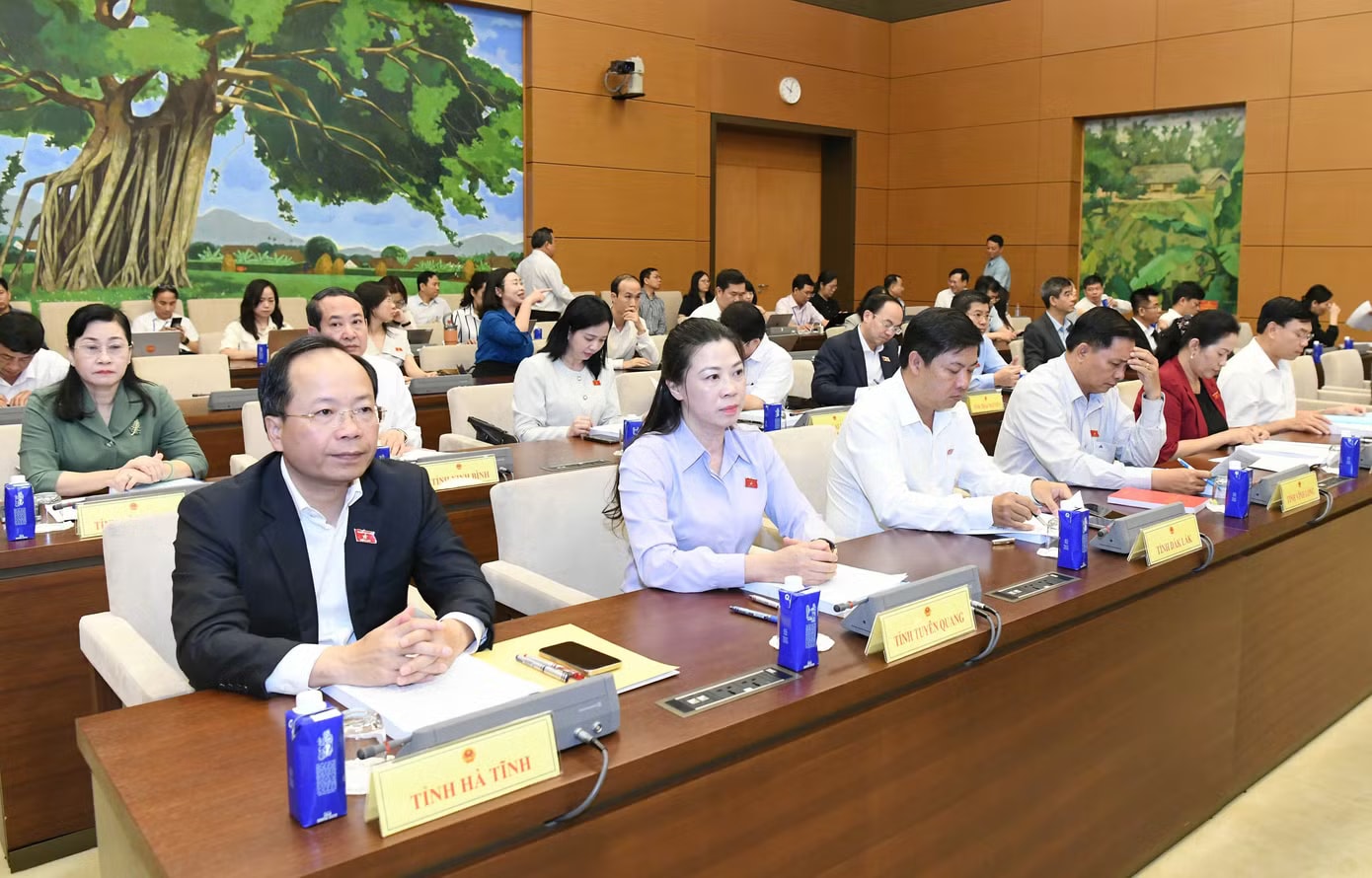 Các đại biểu dự Hội nghị. Ảnh: Như Ý Tổ chức thành công Kỳ họp thứ Nhất, mở đầu nhiệm kỳ với khí thế mới - Ảnh 2.