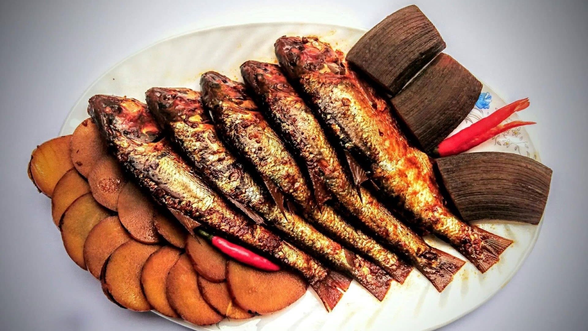 Việt Nam có 2 loại cá bán phổ biến tại chợ, được chuyên gia Mỹ đánh giá là ‘tốt nhất thế giới’, có loại còn giàu omega-3 hơn cá hồi, cá ngừ - Ảnh 1.