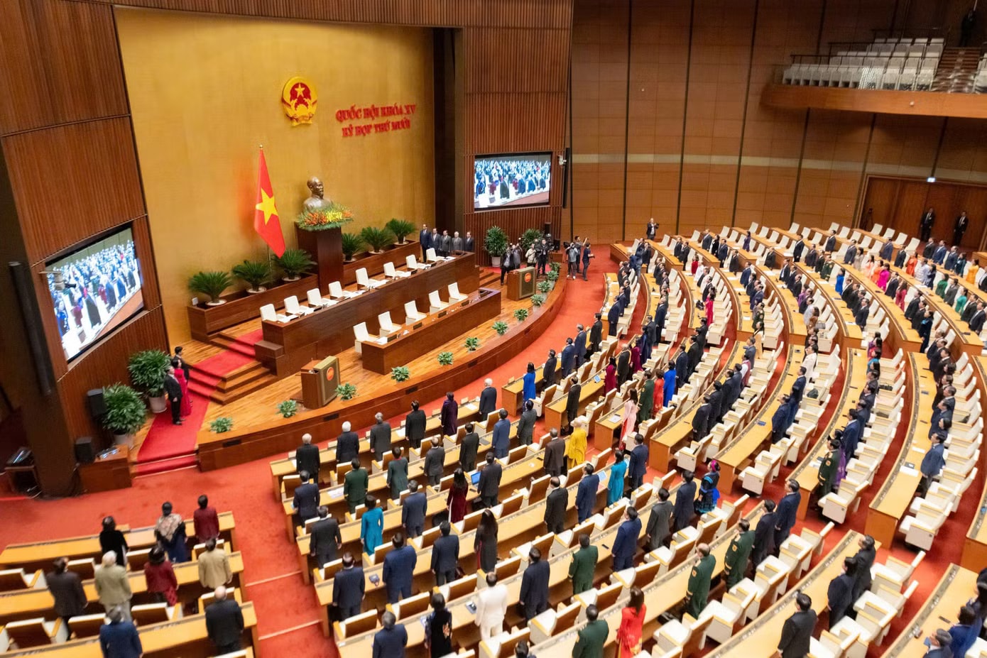 Sáng nay, Quốc hội khóa XVI khai mạc kỳ họp thứ Nhất - Ảnh 1.