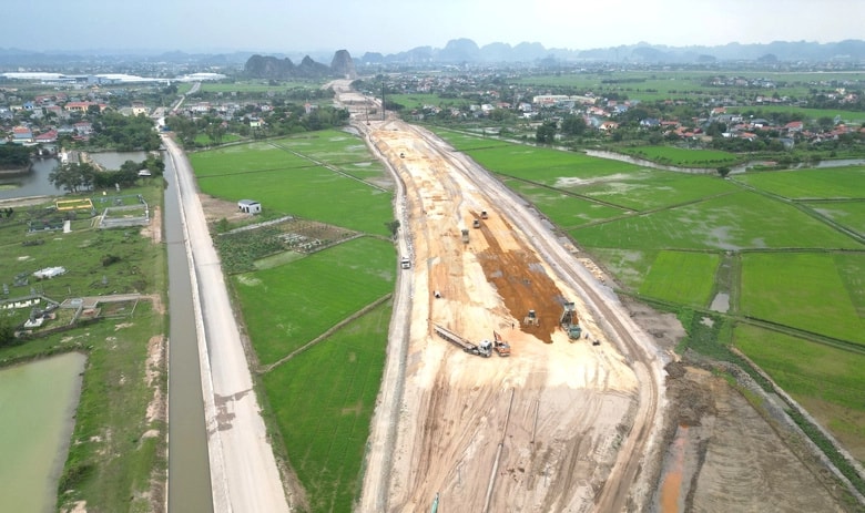 Cao tốc gần 7.000 tỷ có bóng dáng Xuân Trường nỗ lực thông xe trong năm nay- Ảnh 1. Cao tốc gần 7.000 tỷ có bóng dáng Xuân Trường nỗ lực thông xe trong năm nay- Ảnh 1.