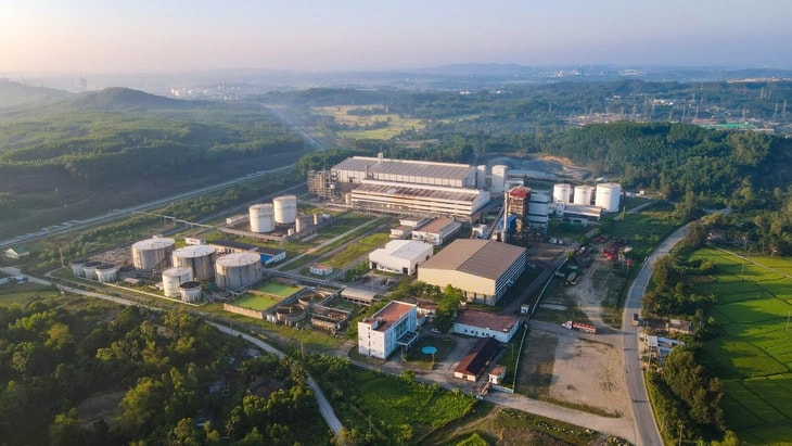 Nhà máy xăng sinh học nghìn tỷ từng ‘đắp chiếu’ hơn 10 năm ở miền Trung chính thức hồi sinh- Ảnh 1. Nhà máy xăng sinh học nghìn tỷ từng ‘đắp chiếu’ hơn 10 năm ở miền Trung chính thức hồi sinh- Ảnh 1.