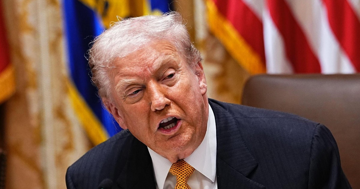 Giá vàng, dầu mỏ 'giằng co' trước tối hậu thư của ông Trump