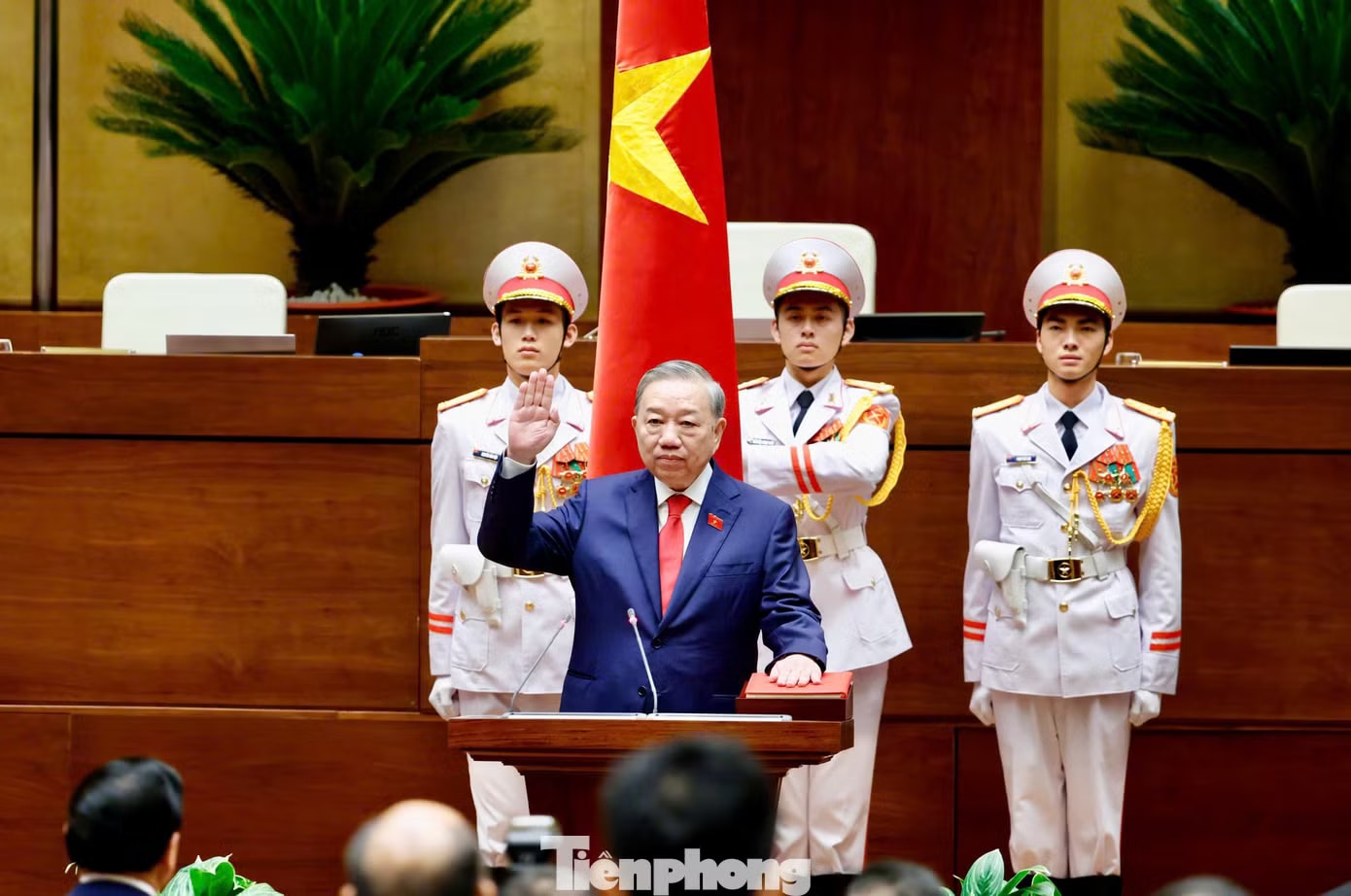 Tổng Bí thư, Chủ tịch nước Tô Lâm: Nói đi đôi với làm, làm đến cùng, làm vì Nhân dân - Ảnh 3.