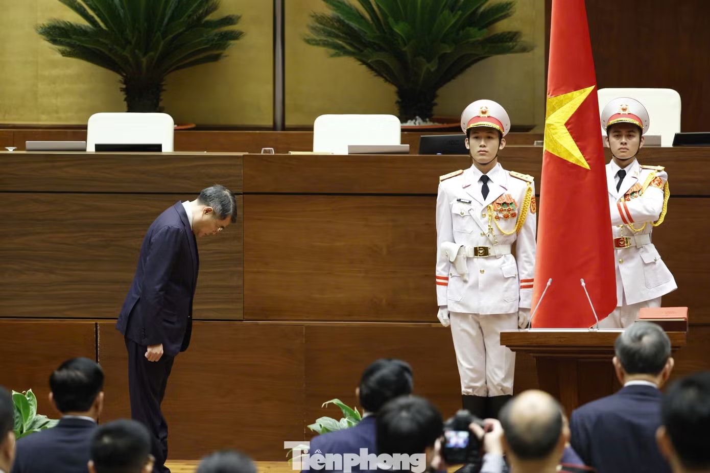 Tân Thủ tướng Lê Minh Hưng nêu 5 định hướng lớn trọng tâm của Chính phủ - Ảnh 1.