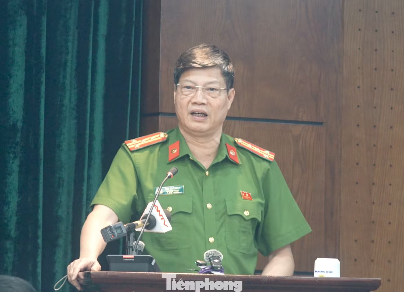 Đại tá Chu An Thanh. Công an Hà Nội nói về việc người dân mua vàng nhận giấy hẹn - Ảnh 1.