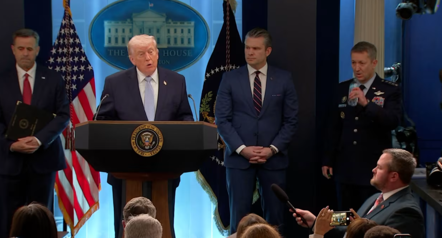 [Trực tiếp] Ông Donald Trump họp báo về chiến sự Iran - Ảnh 1.