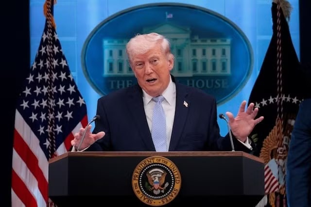 Tổng thống Mỹ Donald Trump. (Ảnh: Reuters) Tổng thống Mỹ tin rằng Trung Quốc đã thúc giục Iran ngồi vào bàn đàm phán - Ảnh 1.