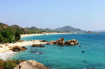 Hòn đảo chỉ rộng khoảng 3km² nhưng được ví như 'Maldives của Việt Nam', không phải ai cũng có thể đến tham quan, đồng thời là ‘thủ phủ’ của một loài hải sản đắt giá