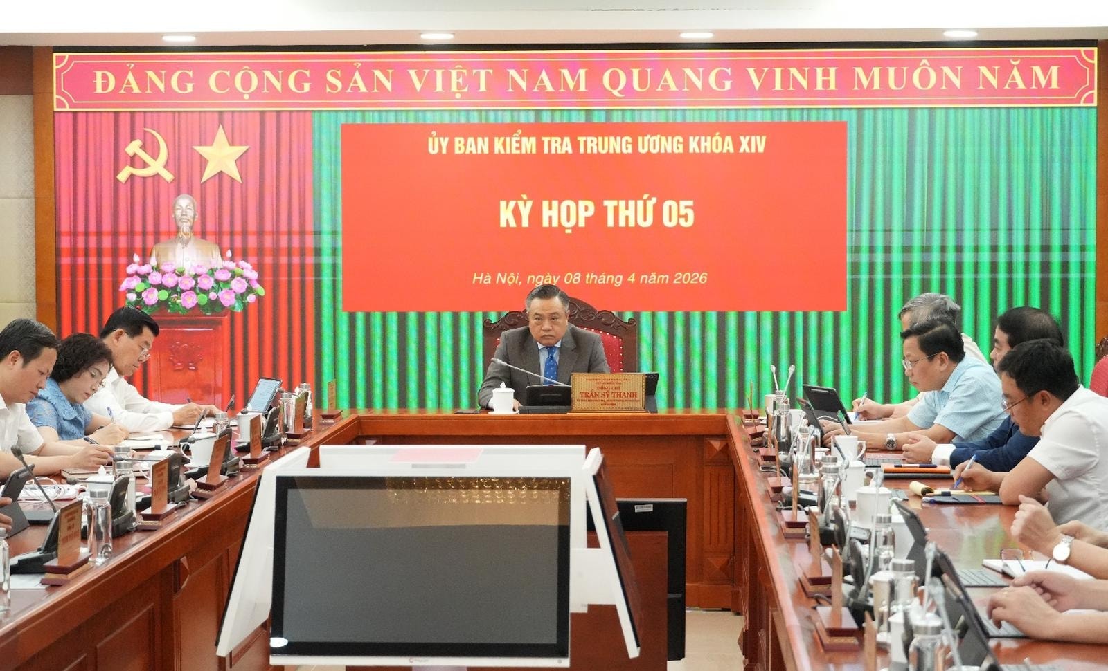 Khai trừ khỏi Đảng cựu Chủ tịch <a style='text-decoration: none;' href='/ACV'>ACV</a> Lại Xuân Thanh, đề nghị kỷ luật ông Vũ Thế Phiệt - Ảnh 1.