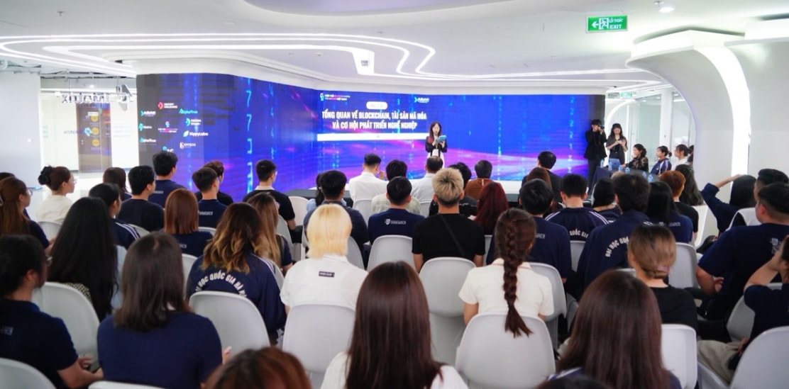 Chuyên gia chỉ ra 'bẫy nghề nghiệp' khi công nghệ Blockchain tăng tốc phát triển - Ảnh 2.