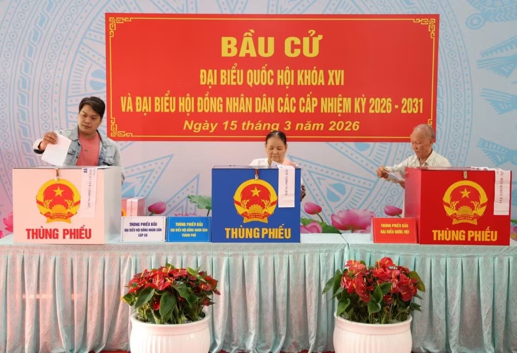 Cử tri TPHCM kỳ vọng các đại biểu trúng cử sẽ thực hiện tốt lời hứa (ảnh: Ngô Tùng) Sau bầu cử, ai giám sát lời hứa của đại biểu? - Ảnh 1.