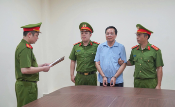 Khởi tố, bắt giam Giám đốc, Hiệu trưởng, kế toán 'ăn chặn' tiền trợ cấp cho người tâm thần, người khuyết tật