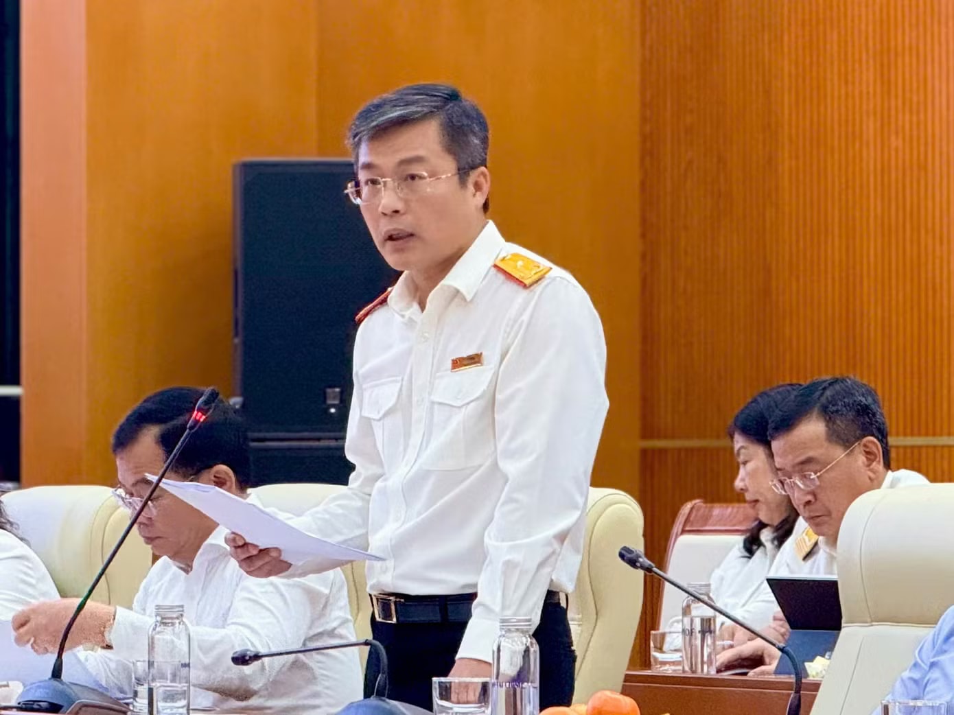 Ông Lê Long - Phó Cục trưởng Cục Thuế. Cục Thuế thông tin về vi phạm của Bảo Tín Minh Châu - Ảnh 1.