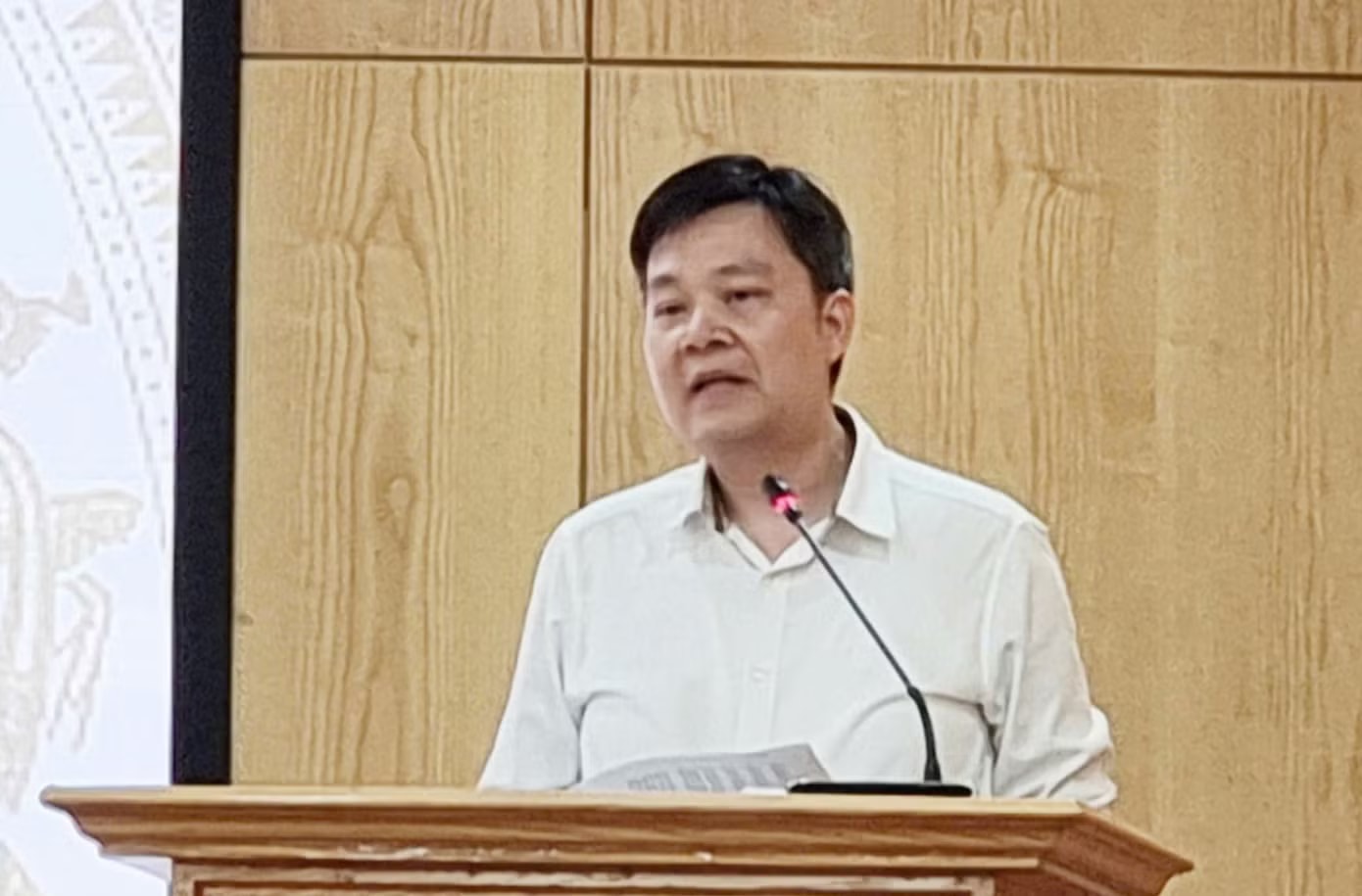Ông Nguyễn Thế Hữu - Phó Cục trưởng Cục Điện lực. Tiêu thụ điện vượt 1 tỷ kWh, áp lực nguồn cung gia tăng - Ảnh 1.