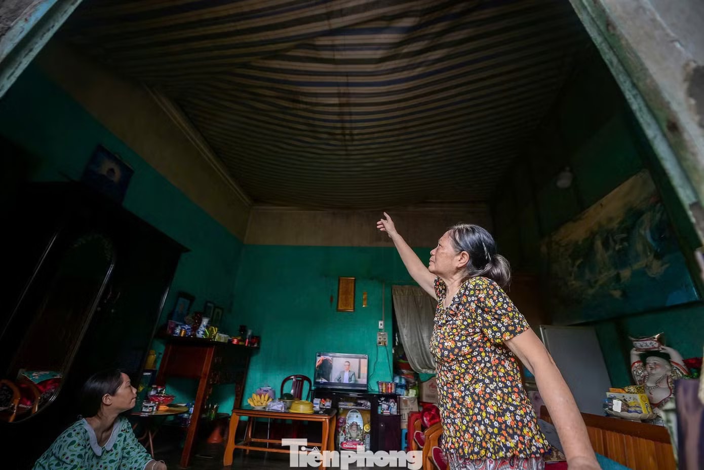 Tận thấy cuộc sống người dân tại các khu chung cư ‘chờ sập’ - Ảnh 11.