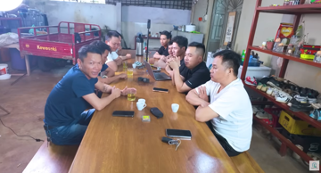 Động thái mới nhất của team Quang Linh Vlogs gây xôn xao