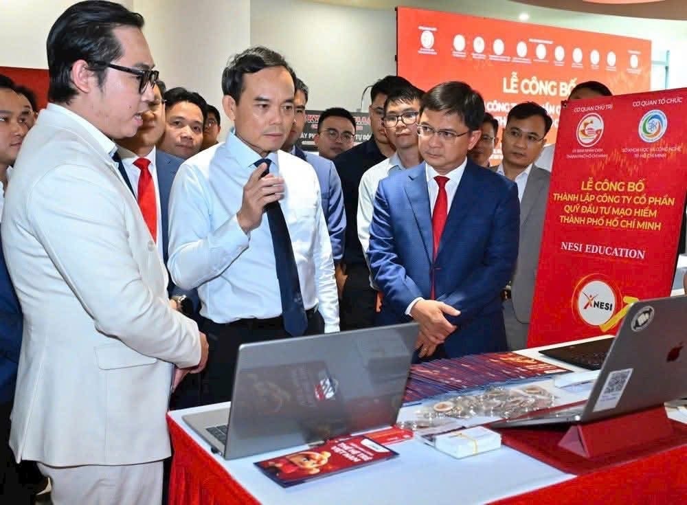 TPHCM tái định hình tăng trưởng, tạo đà bứt phá hướng tới siêu đô thị toàn cầu- Ảnh 4. TPHCM tái định hình tăng trưởng, tạo đà bứt phá hướng tới siêu đô thị toàn cầu- Ảnh 4.
