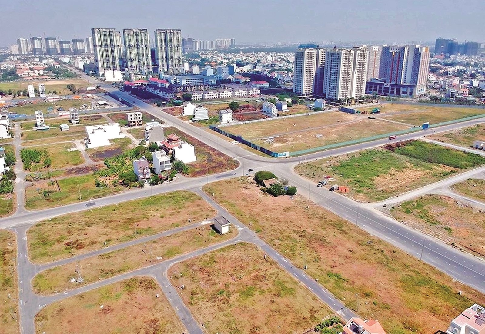Từ hôm nay, không bắt buộc tháo dỡ công trình vi phạm đất đai nếu thuộc trường hợp này - Ảnh 1.