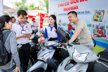 Bán ra gần 2,3 triệu chiếc trong một năm bất chấp xu hướng điện hóa, hãng xe Nhật chứng minh kỷ nguyên xe xăng tại Việt Nam vẫn chưa khép lại