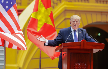 Mỹ dồn dập áp thuế hàng trăm % với nhiều mặt hàng quan trọng của Việt Nam, rủi ro sắp tới còn lan rộng