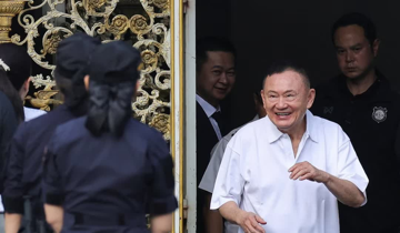 Cựu Thủ tướng Thái Lan Thaksin Shinawatra được trả tự do