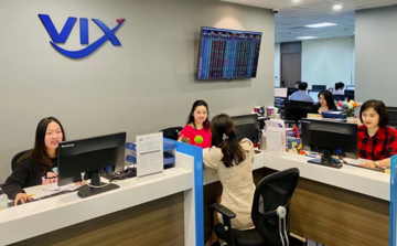 Vượt qua TCBS, VPS... Chứng khoán VIX vươn lên Top 2 vốn điều lệ ngành chứng khoán