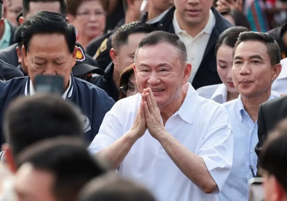 Cựu Thủ tướng Thái Lan Thaksin Shinawatra được trả tự do - Ảnh 4.