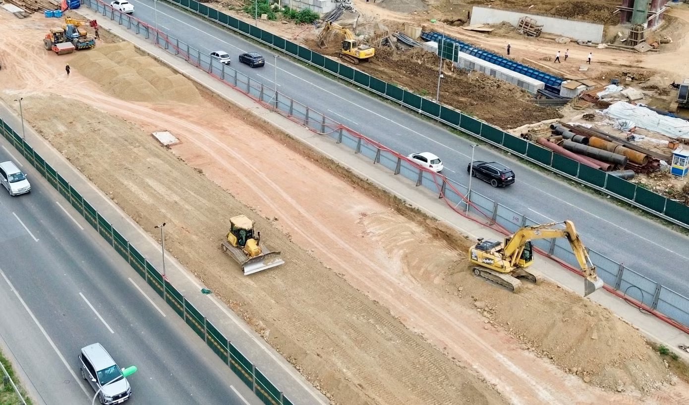 Công trường dự án đường Vành đai 3,5 Đề xuất tăng thêm 4.460 tỷ đồng để triển khai dự án đường Vành đai 3,5 - Ảnh 1.