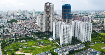 Siết tín dụng ngân hàng, doanh nghiệp địa ốc ồ ạt ‘xoay vốn’ qua trái phiếu
