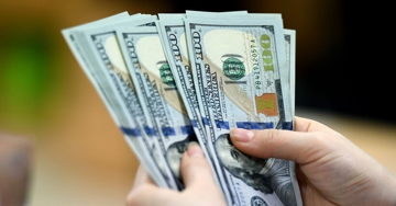 Tỷ giá USD hôm nay 12/5: USD ngân hàng tăng, chợ đen quay đầu giảm