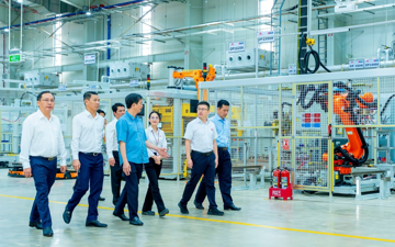 Hãng xe Việt Kim Long Motor khiến đoàn tham quan ấn tượng với quy mô sản xuất ô tô
