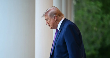 Tổng thống Mỹ Trump tin Iran sẽ ngừng làm giàu uranium