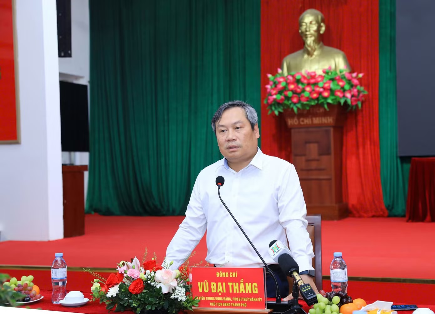 Chủ tịch UBND Thành phố yêu cầu các địa phương phấn đấu hoàn thành toàn bộ công tác GPMB trước ngày 30/6/2026 Chủ tịch Hà Nội yêu cầu hoàn thành GPMB Dự án Khu đô thị thể thao Olympic trước 30/6 - Ảnh 2.