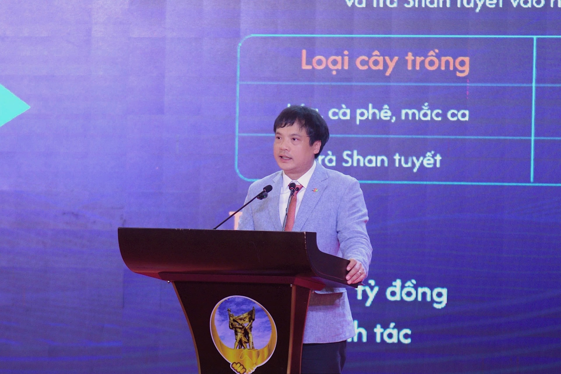 Ông Nguyễn Văn Khoa - Chủ tịch Liên minh Kinh tế tầm thấp Việt Nam (LEAP), Tổng Giám đốc Tập đoàn <a style='text-decoration: none;' href='/FPT'>FPT</a>