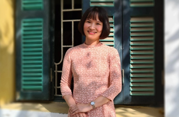 Nữ Phó Giáo sư trẻ nhất Việt Nam tốt nghiệp Thủ khoa tại Nga, hiện là Phó trưởng khoa tại trường Đại học ‘ mô phạm của cả nước’