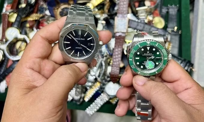 Lại phát hiện hàng giả, hàng nhái ở 'thiên đường mua sắm' TPHCM - Ảnh 2.