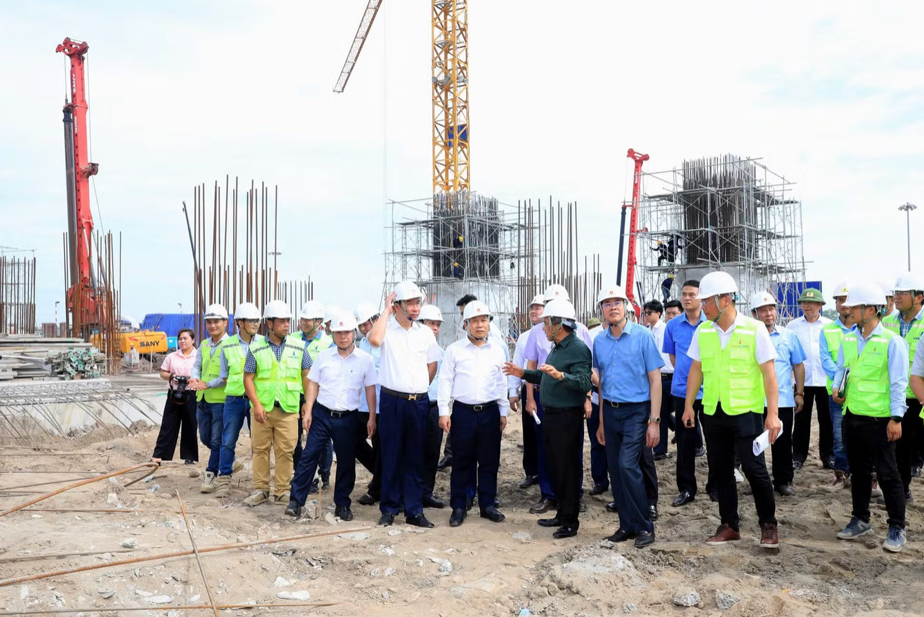 Chỉ hơn 1 năm nữa, sân vận động lớn nhất thế giới của Việt Nam sẽ hoàn thành- Ảnh 1. Chỉ hơn 1 năm nữa, sân vận động lớn nhất thế giới của Việt Nam sẽ hoàn thành- Ảnh 1.