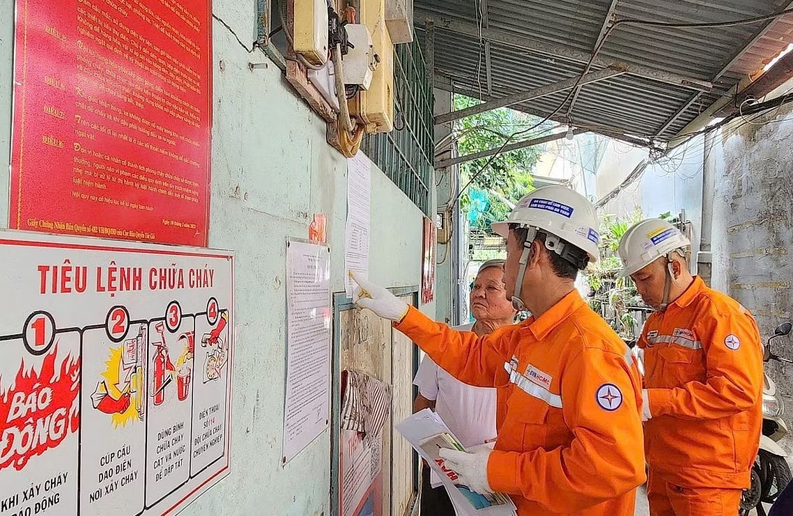 Chủ trọ thu tiền điện của người thuê trọ với giá cao hơn quy định sẽ bị xử lý nghiêm Chủ trọ thu tiền điện giá ‘cắt cổ’ sẽ bị xử lý ra sao? - Ảnh 2.