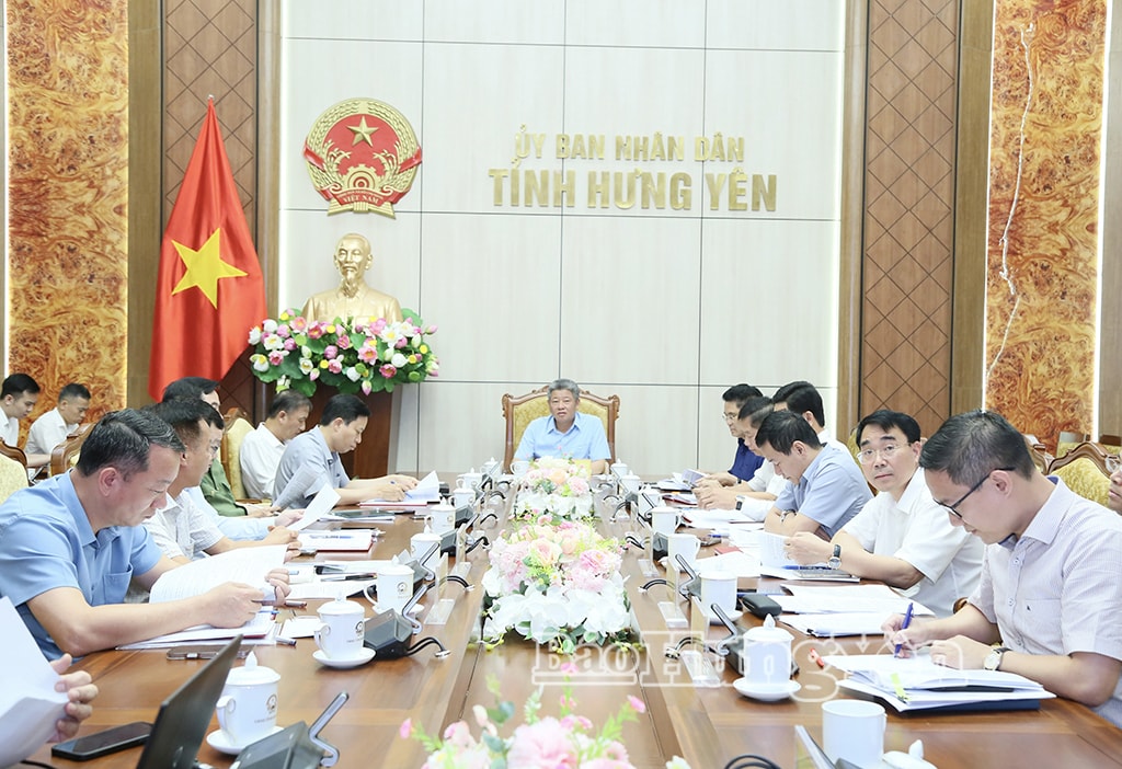 Hình ảnh tại buổi làm việc. Nguồn ảnh: Báo Hưng Yên Hình ảnh tại buổi làm việc. Nguồn ảnh: Báo Hưng Yên